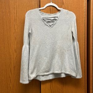 Sweater criss cross front with puffed sleeves